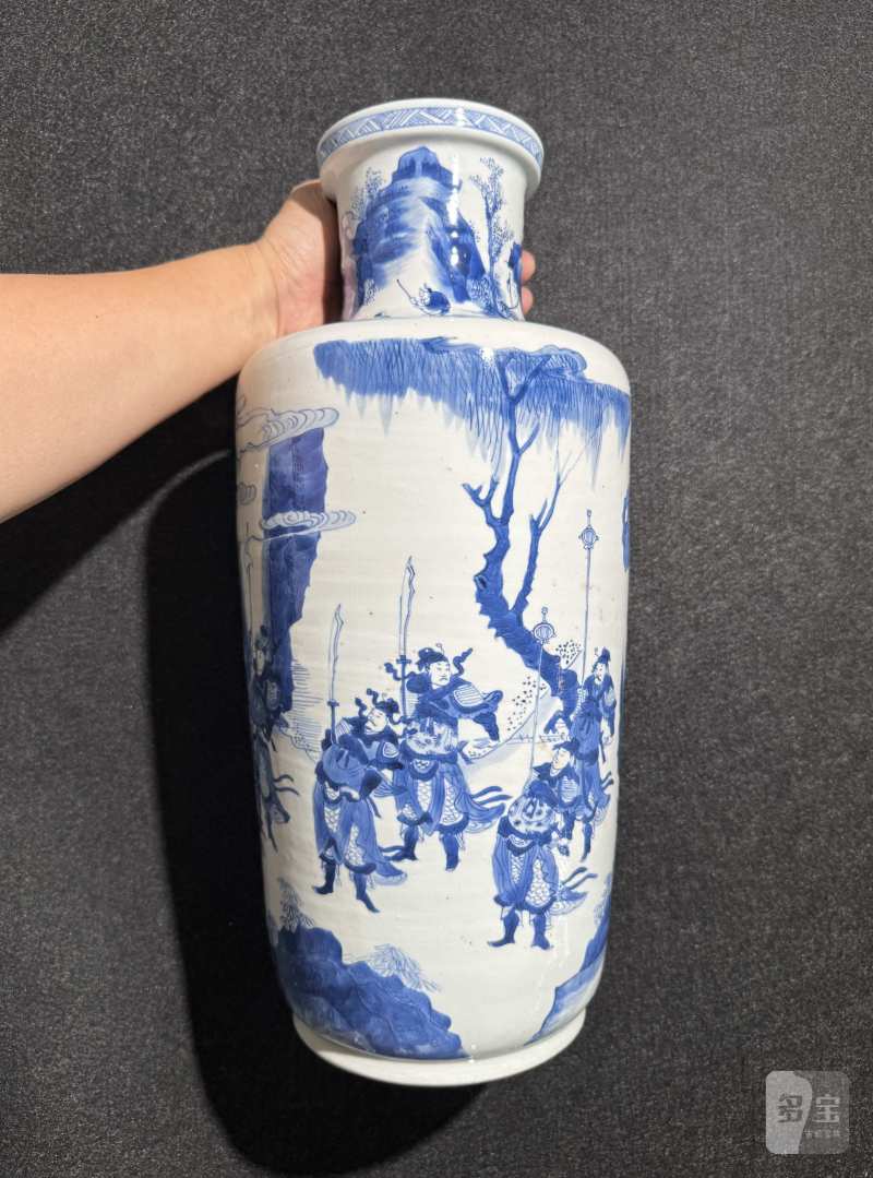 清康熙 青花辕门射戟图棒槌瓶 - 图3